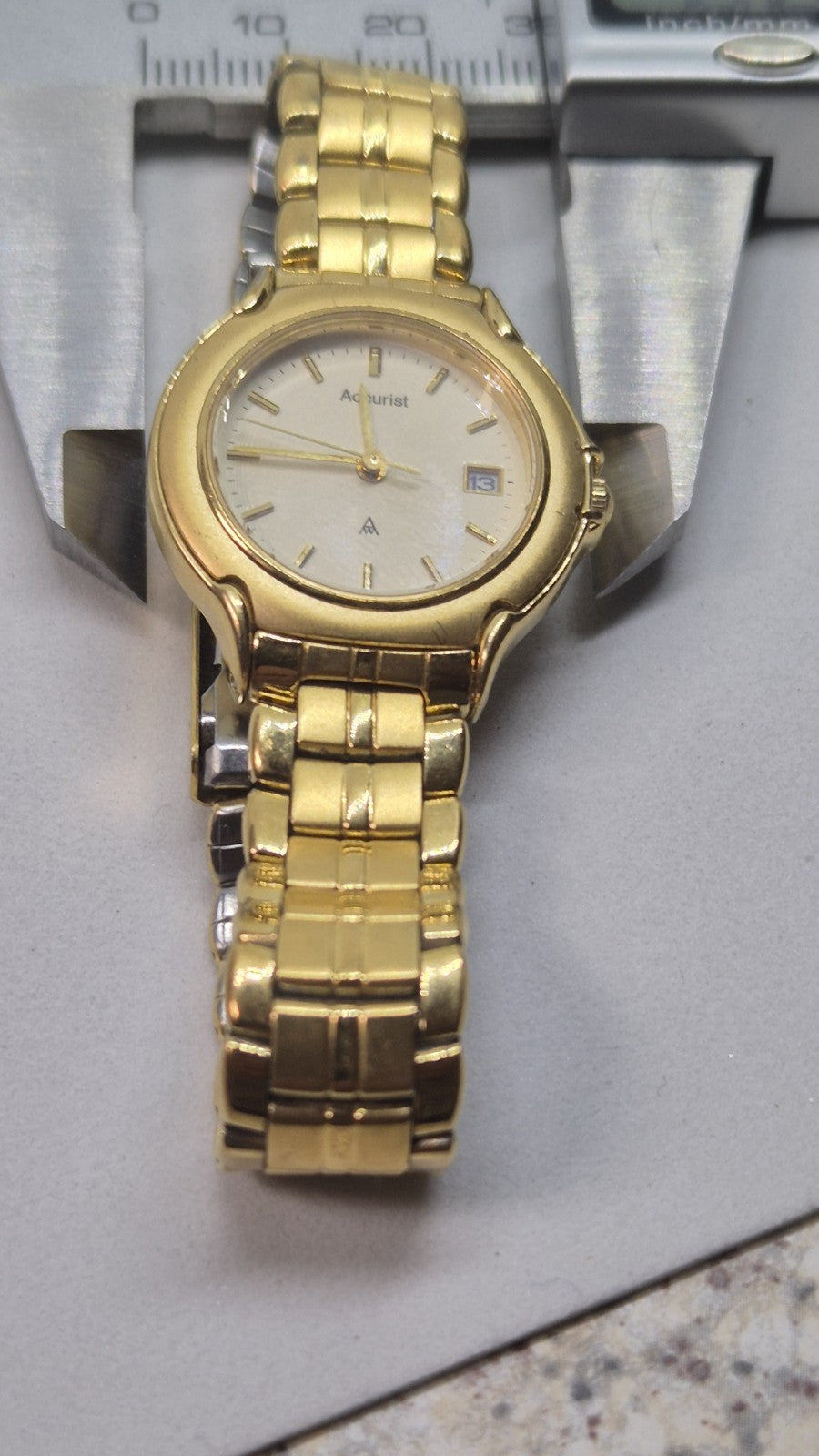 Accurist Quartz Wristwatch L859015