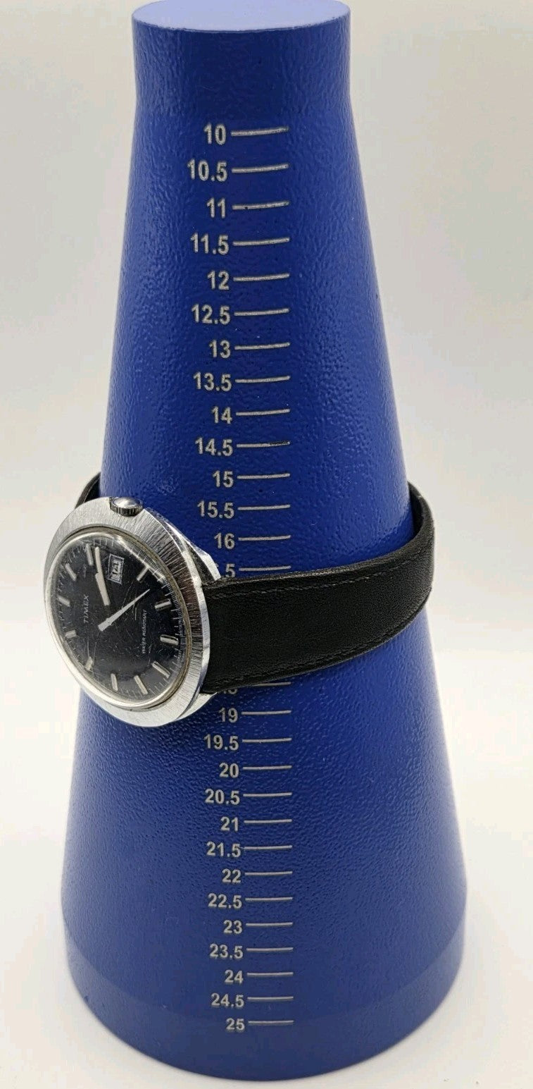 Vintage Timex Watch. Gents. Oval Case. Mechanical. Working16