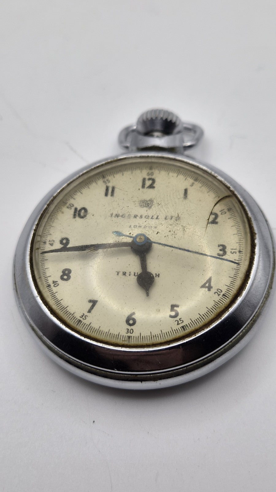 vintage Ingersoll Triumph manual-wind pocket watch. Working. 1