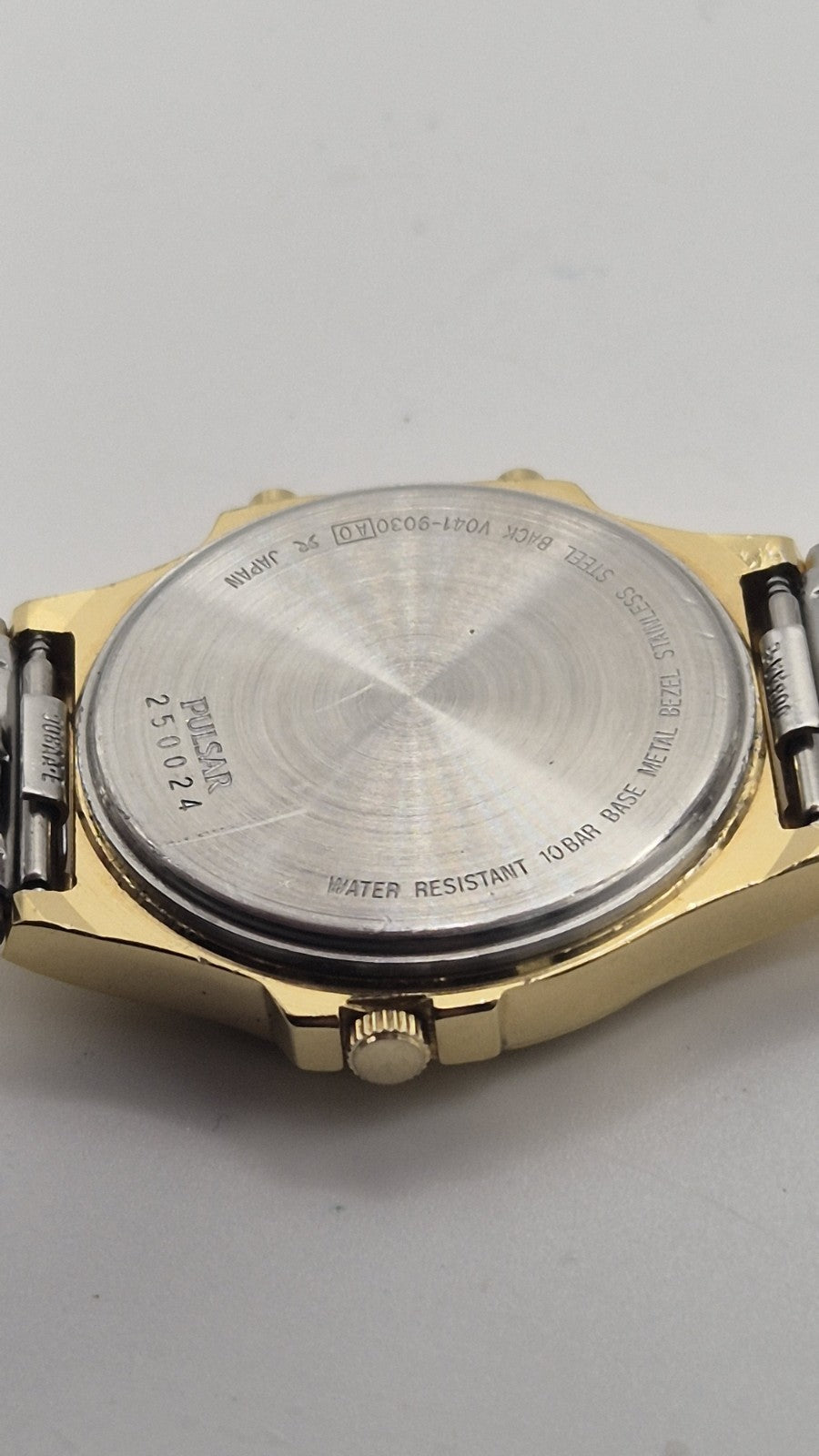 Vintage Men’s Pulsar Analog Digital Chronograph Watch V041-903017