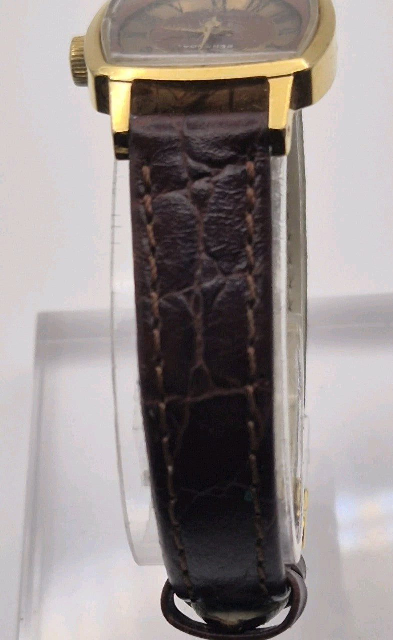 vintage Soviet-era Sekonda 17 Jewels ladies' mechanical wristwatch5