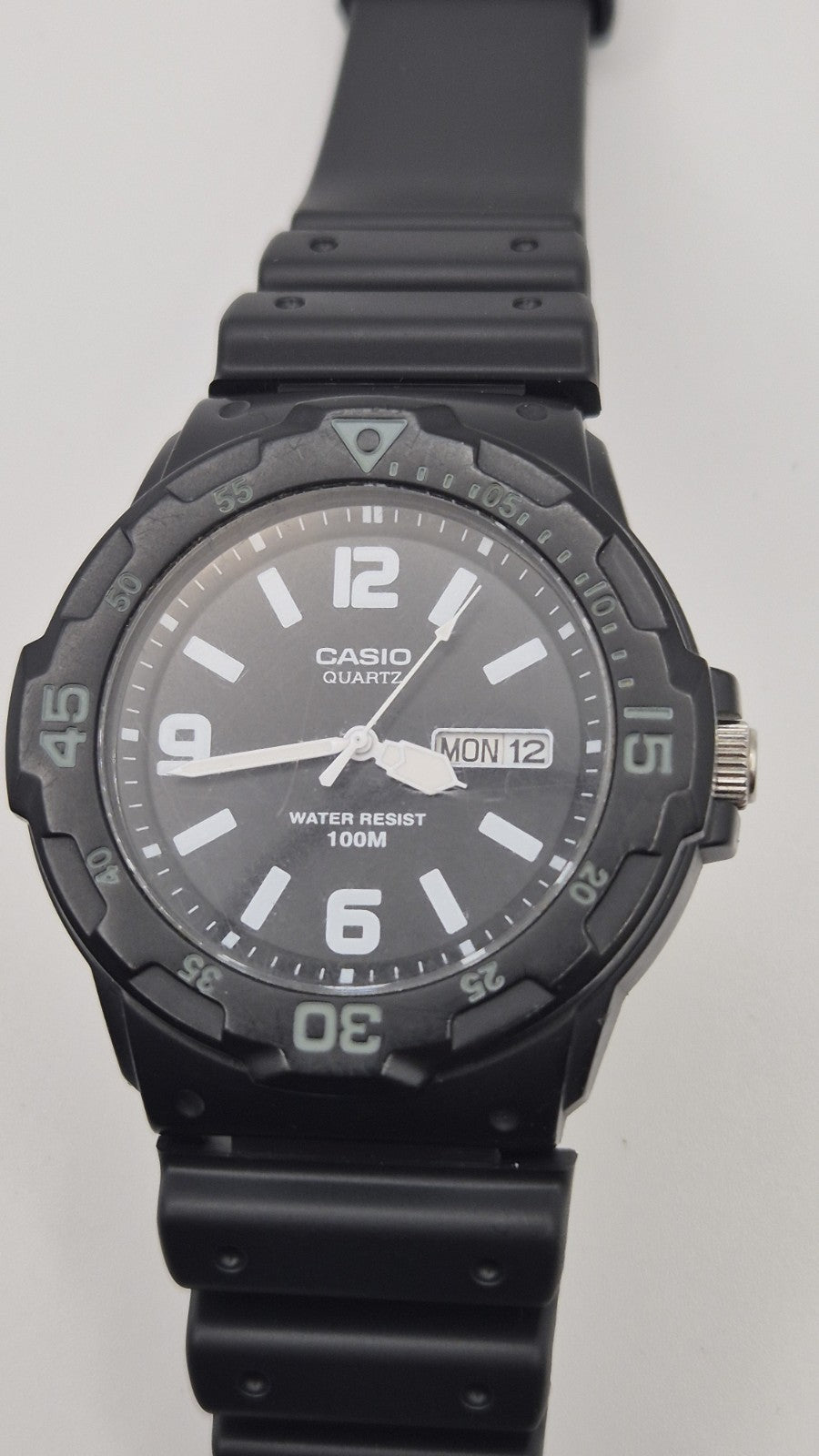 Casio Men's Analogue Watch MRW-200H0