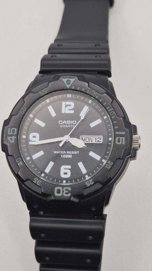 Casio Men's Analogue Watch MRW-200H0