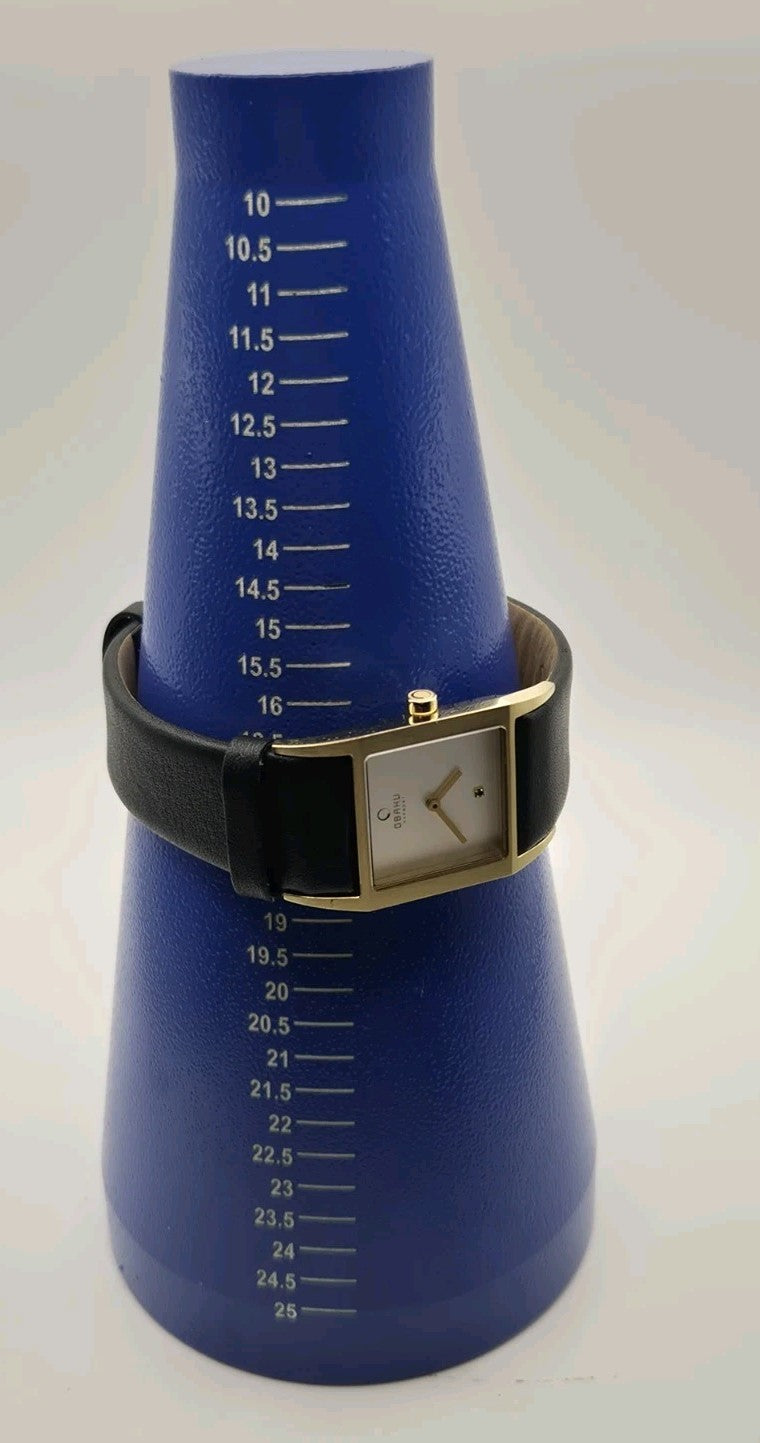 Obaku Harmony quartz Ladies wristwatch Model V113LGIRB With a gold tone...14