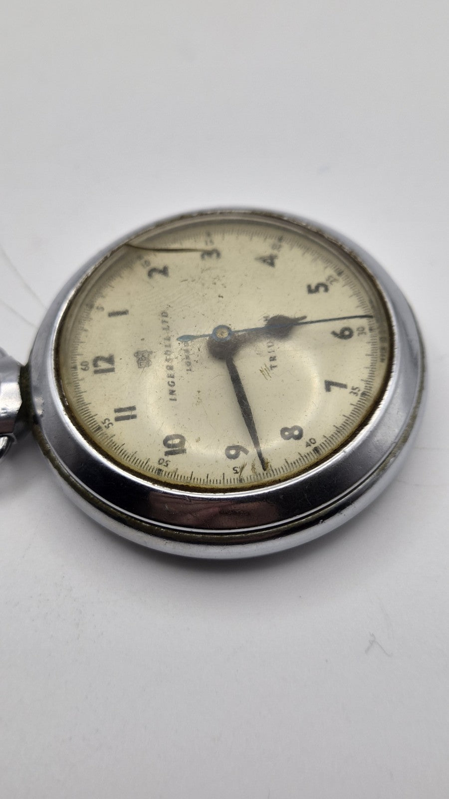 vintage Ingersoll Triumph manual-wind pocket watch. Working. 5