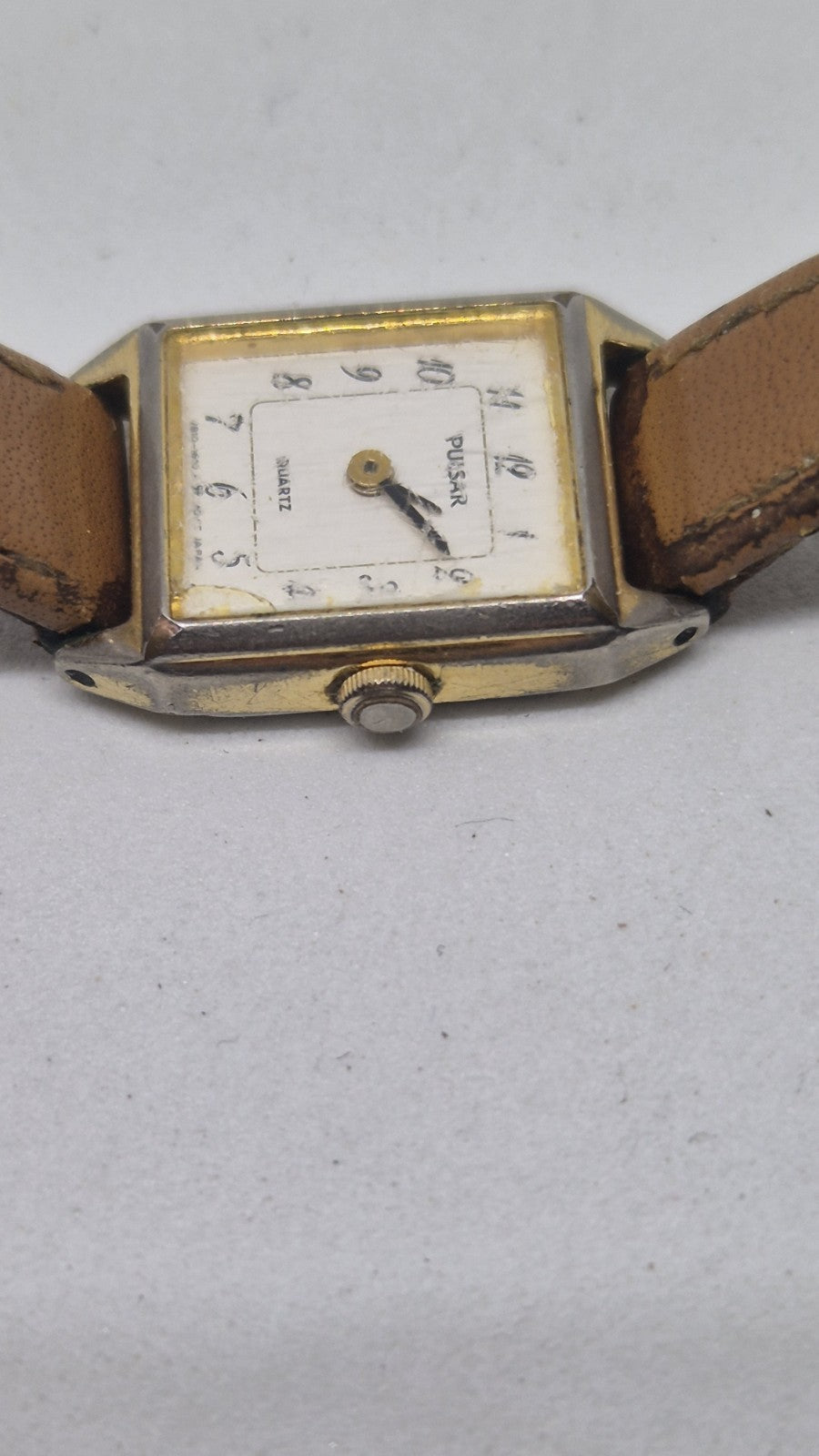 vintage Pulsar V810 ladies' goldtone quartz watch.2