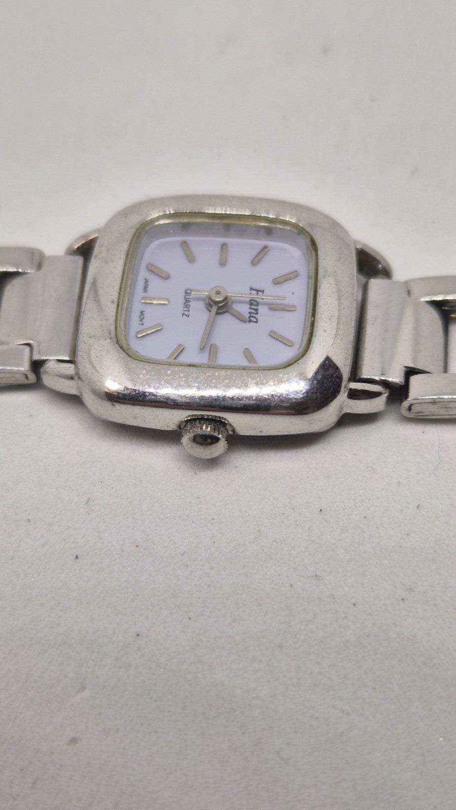 Hana Quartz ladies' watch with a silvercoloured bracelet7