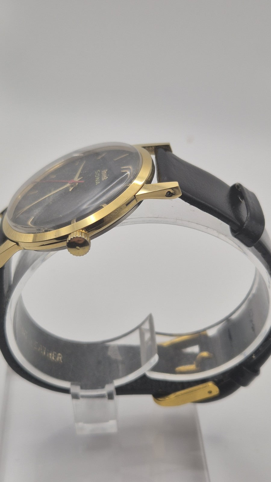 Hmt Sona Hand Winding Watch, Working3