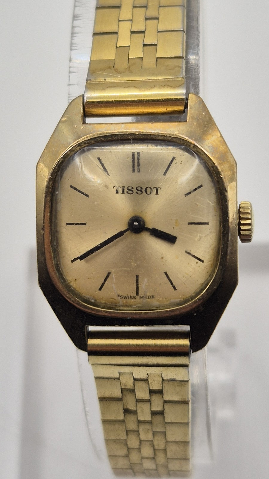 vintage women’s Tissot manual wind dress watch1