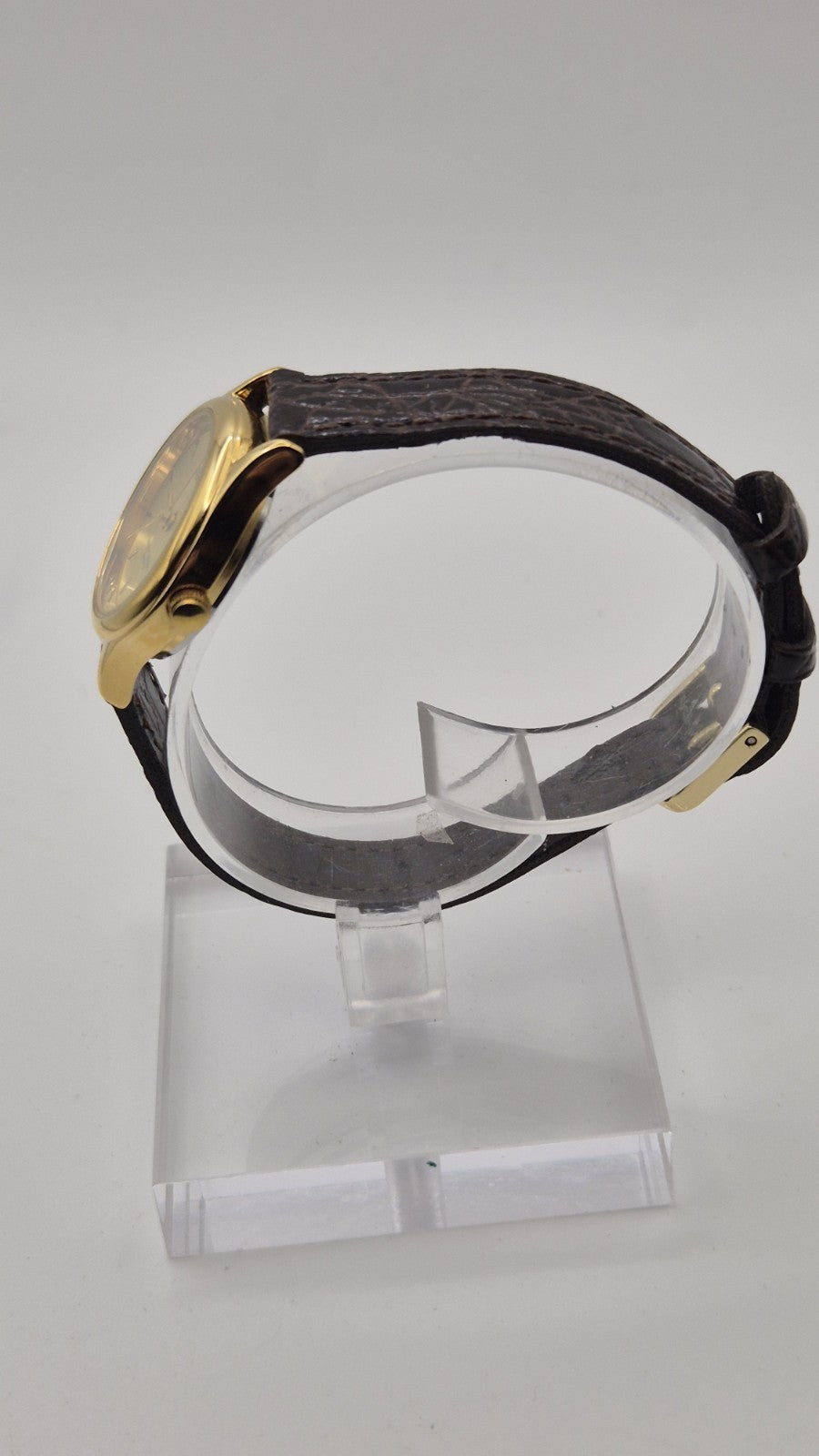 Sekonda Classic Quartz Watch with a gold-plated case and a brown, croc-effect...9