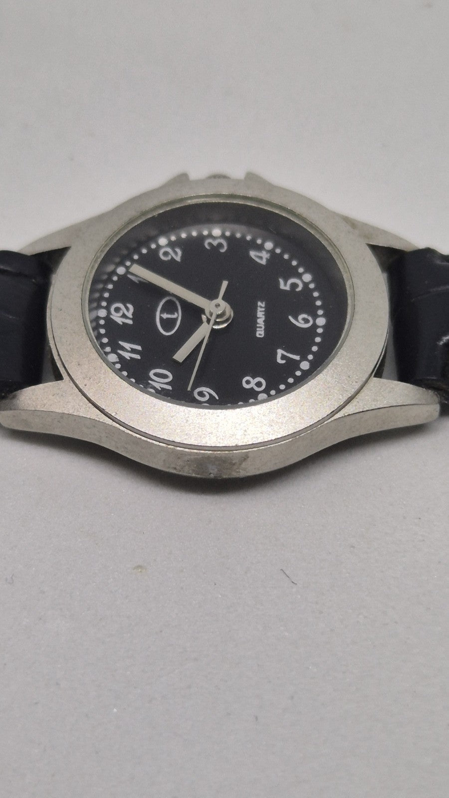 Ladies QUARTZ Watch2