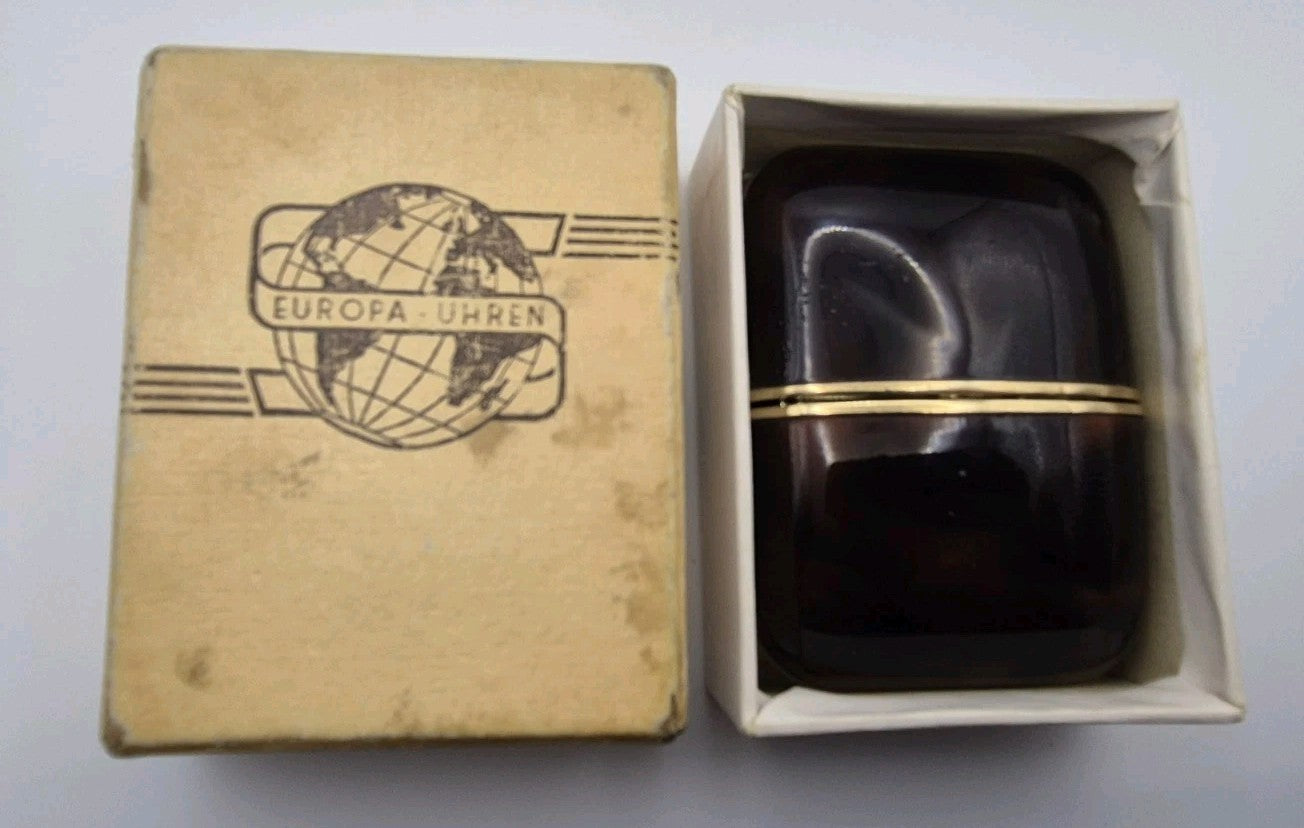 vintage Europa Uhren 7 Jewels mechanical travel alarm clock with a sliding case21