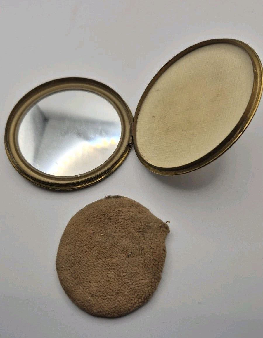 vintage gold toned powder compact3
