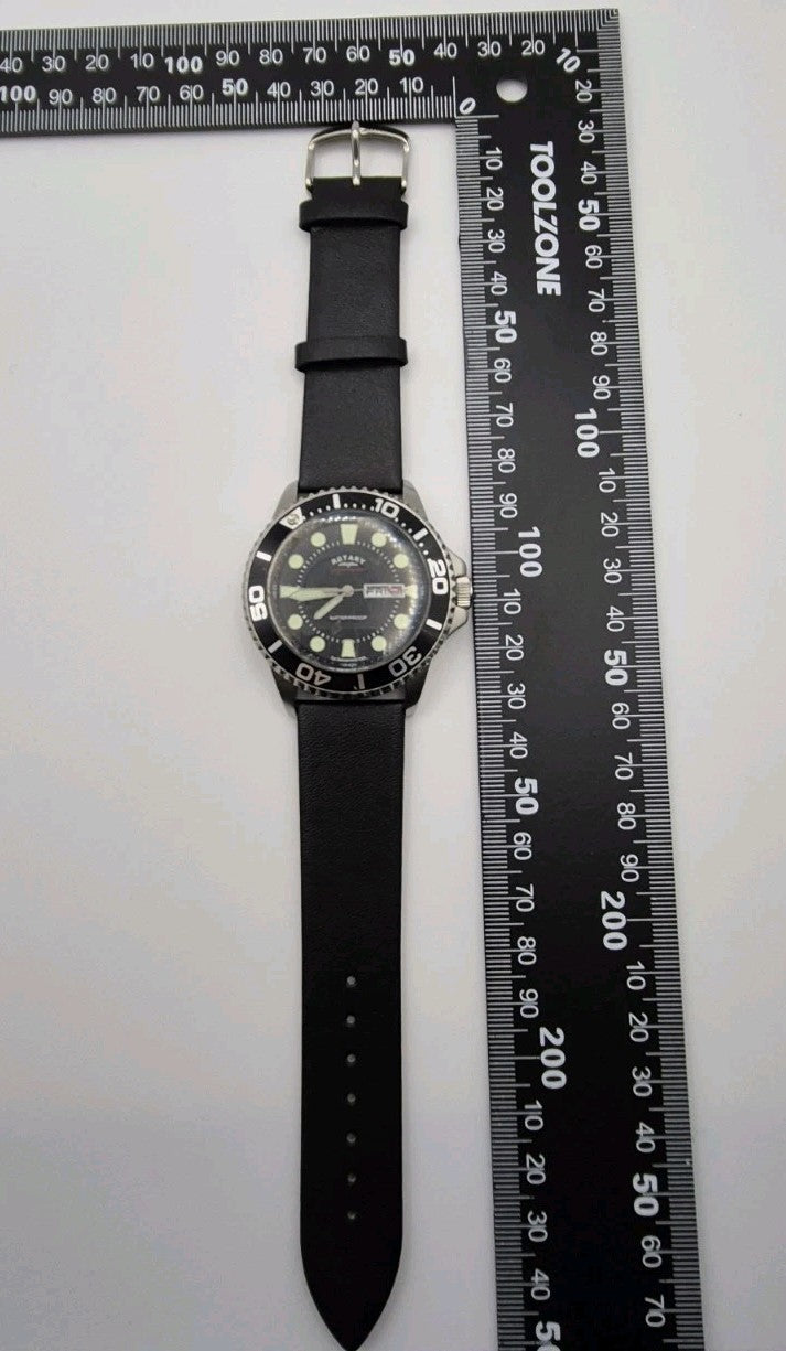 Rotary Mens GS03425/04 Military Divers Watch  200m6
