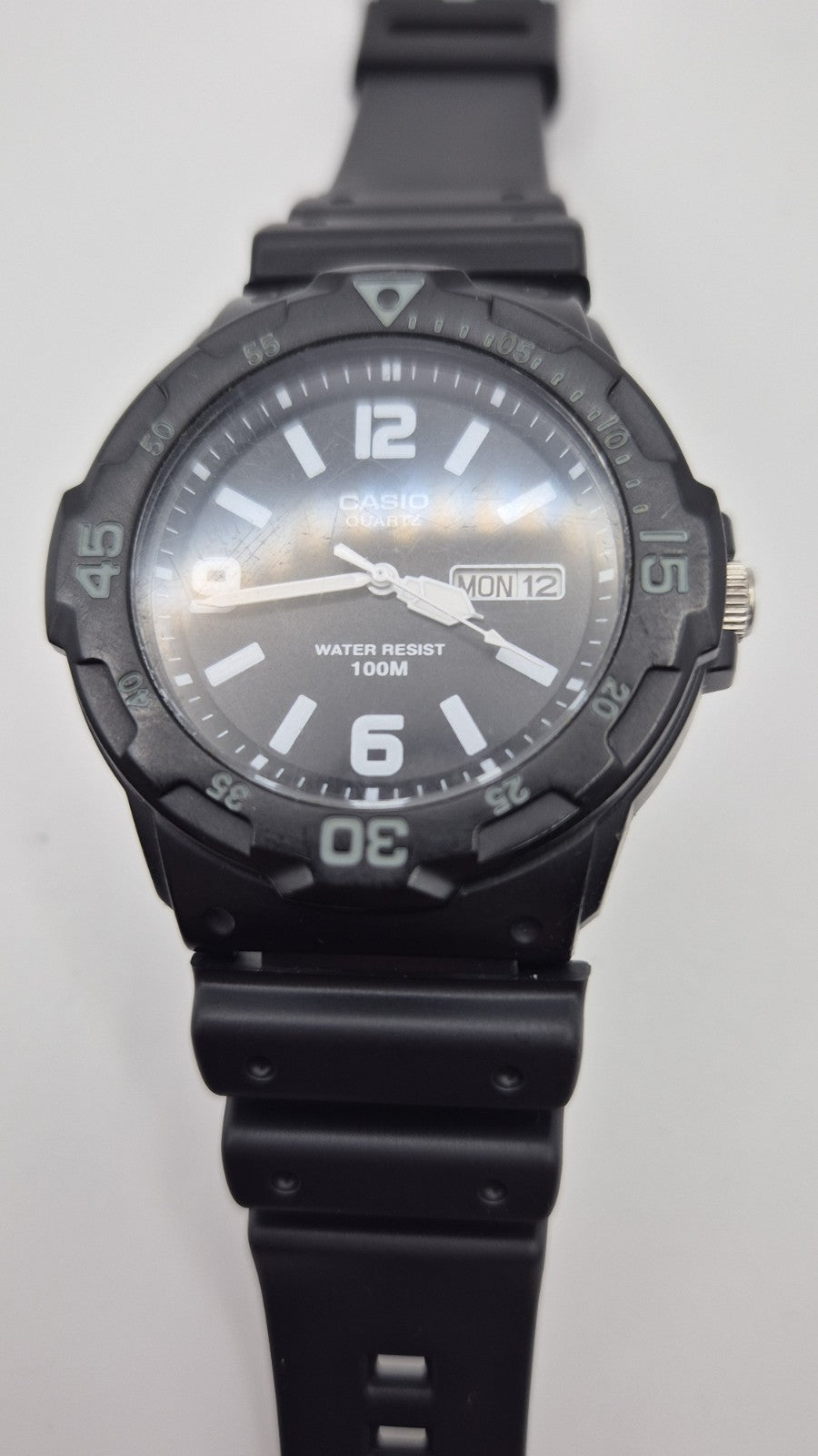 Casio Men's Analogue Watch MRW-200H1
