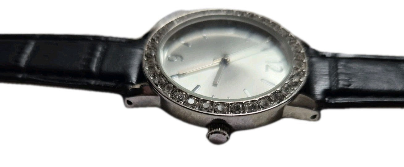 Ladies Unbranded Quartz Wristwatch2