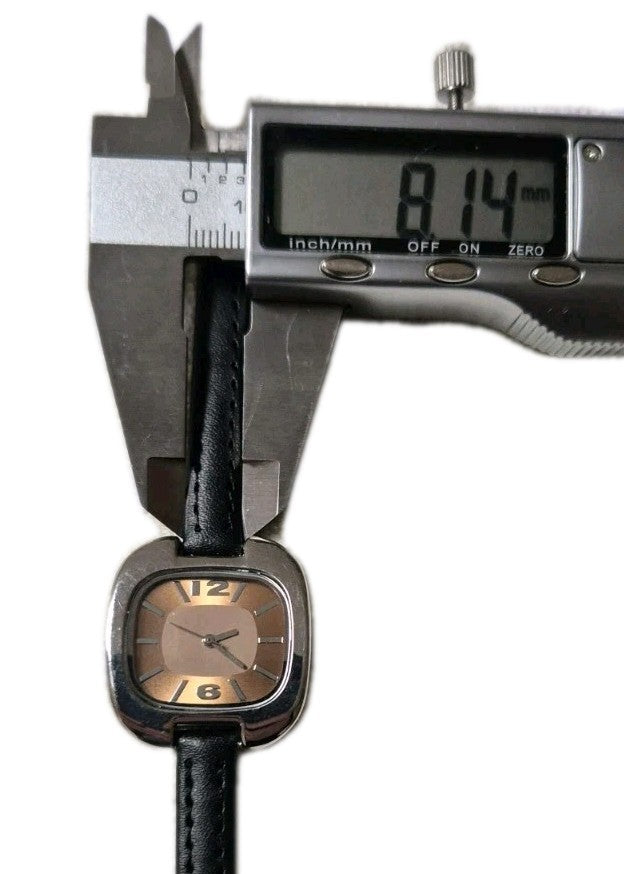 Ladies Unbranded Quartz Wristwatch6