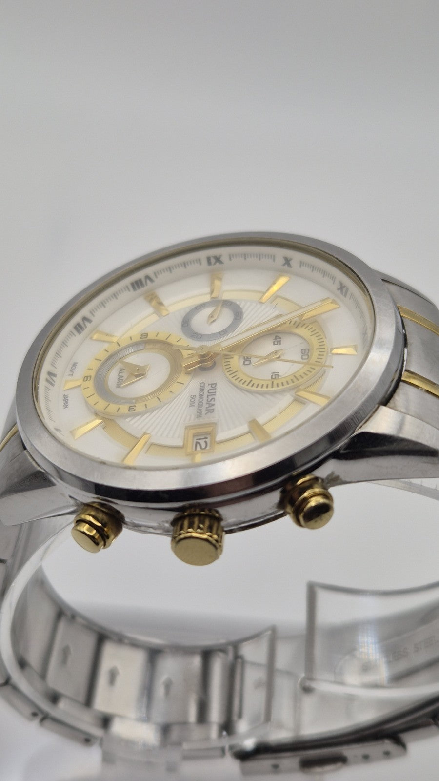 Pulsar YM62-X214 men's quartz chronograph wristwatch8