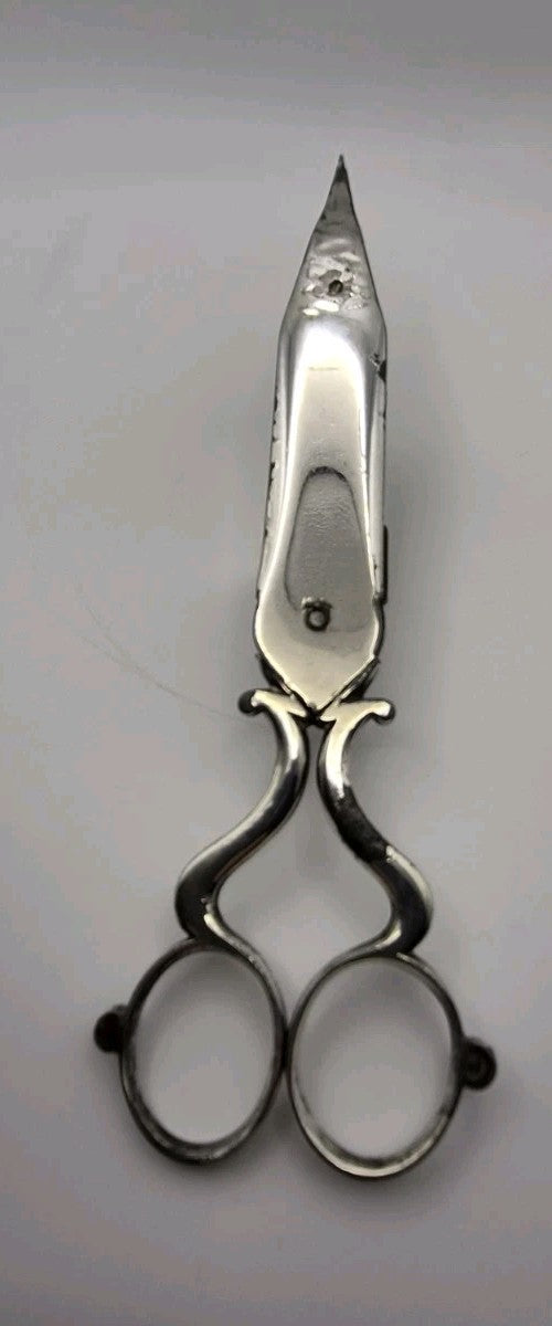 antique candle snuffer and wick trimmer9