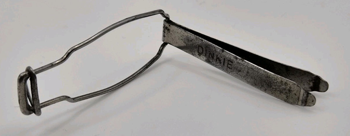 vintage Dinkie metal hair curler8
