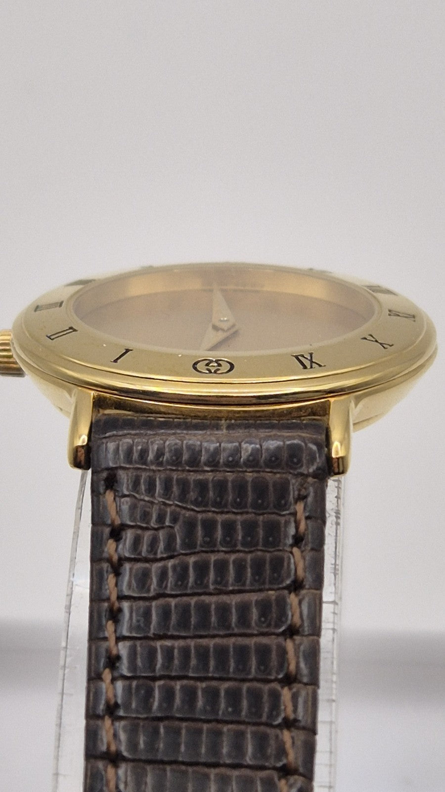 GucciGold 3000.2.L A new strap and a new battery6