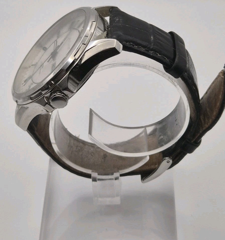 Accurist Men’s Analogue Day/Date Quartz Black Leather Strap Watch 1U05 MS990W6