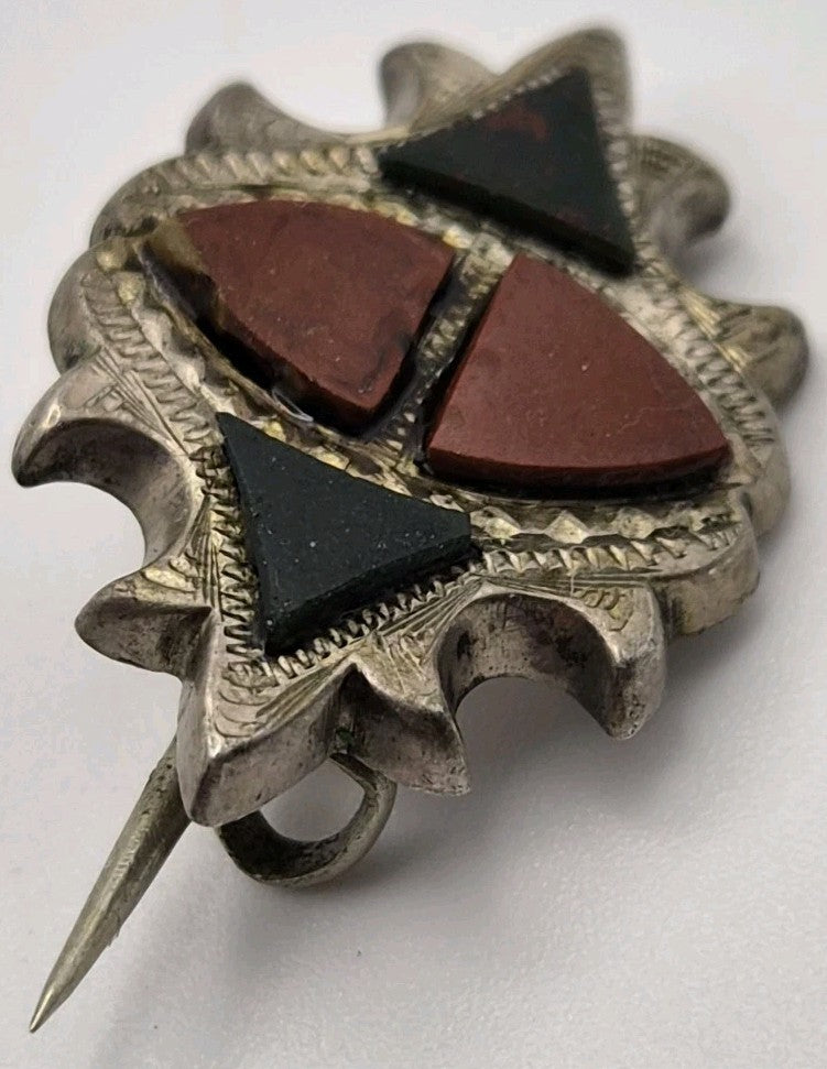 antique Victorian Scottish  pebble  brooch1