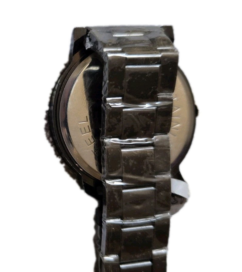 Geometric Designed JWH Black/Gold Tone Faceted  Watch8