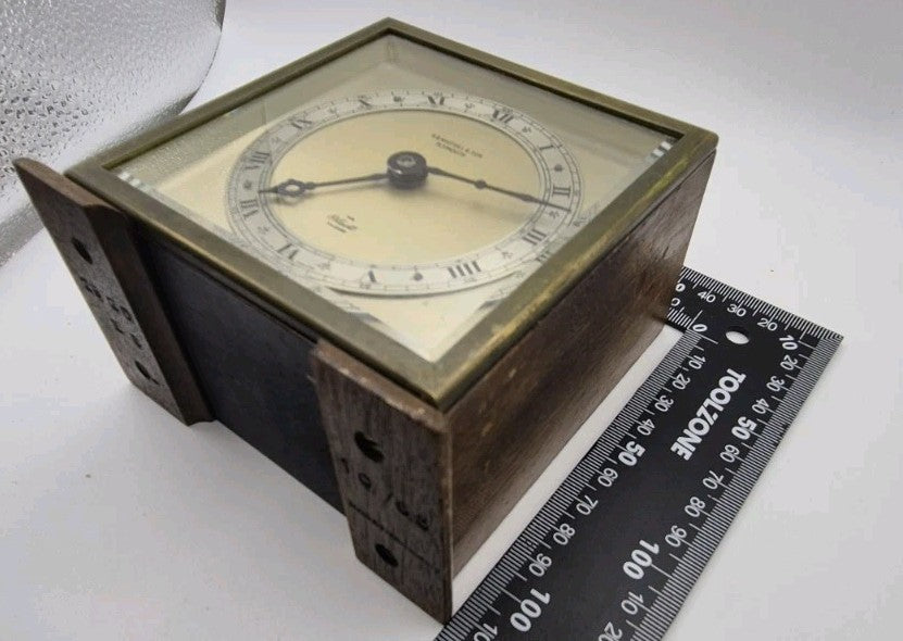 Elliott Of London Wood Cased Mantel Clock In Working Order10
