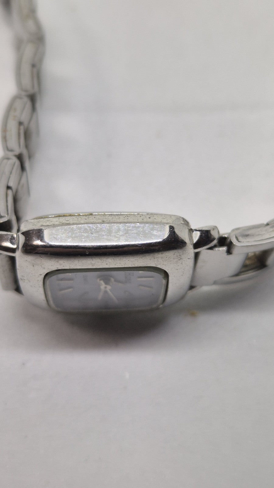 Hana Quartz ladies' watch with a silvercoloured bracelet9
