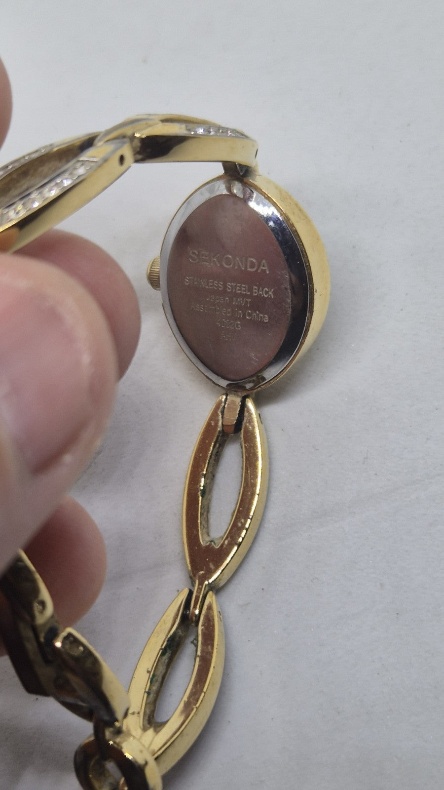 Ladies  Sekonda Teardrop Face Gold Strap Watch9