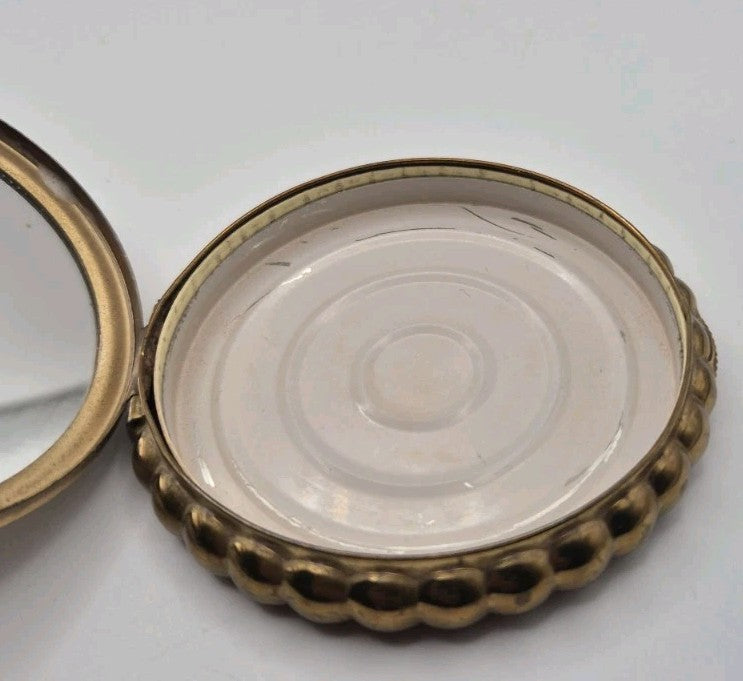 Vintage KIGU fish Makeup compact3