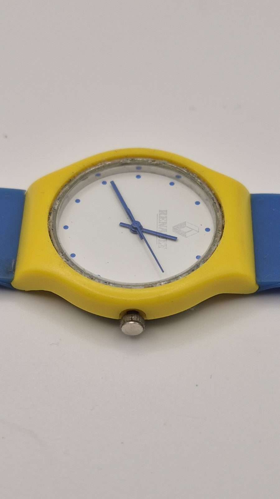 Vintage 1990s Renault Promotional Watch Quartz Rubber Strap 34mm Working3