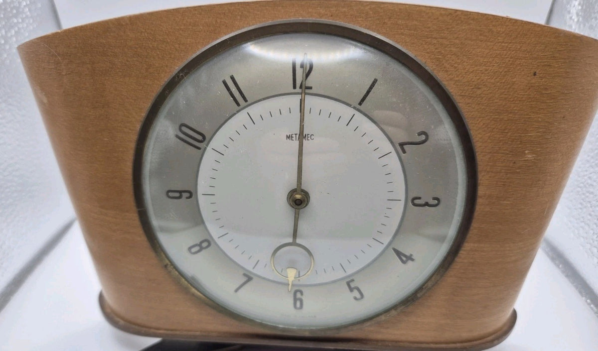 Vintage Metamec 30 Hour Wind Up Mantel Clock – Made in England 1