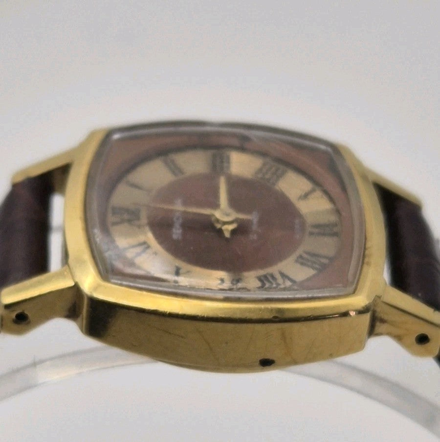 vintage Soviet-era Sekonda 17 Jewels ladies' mechanical wristwatch4