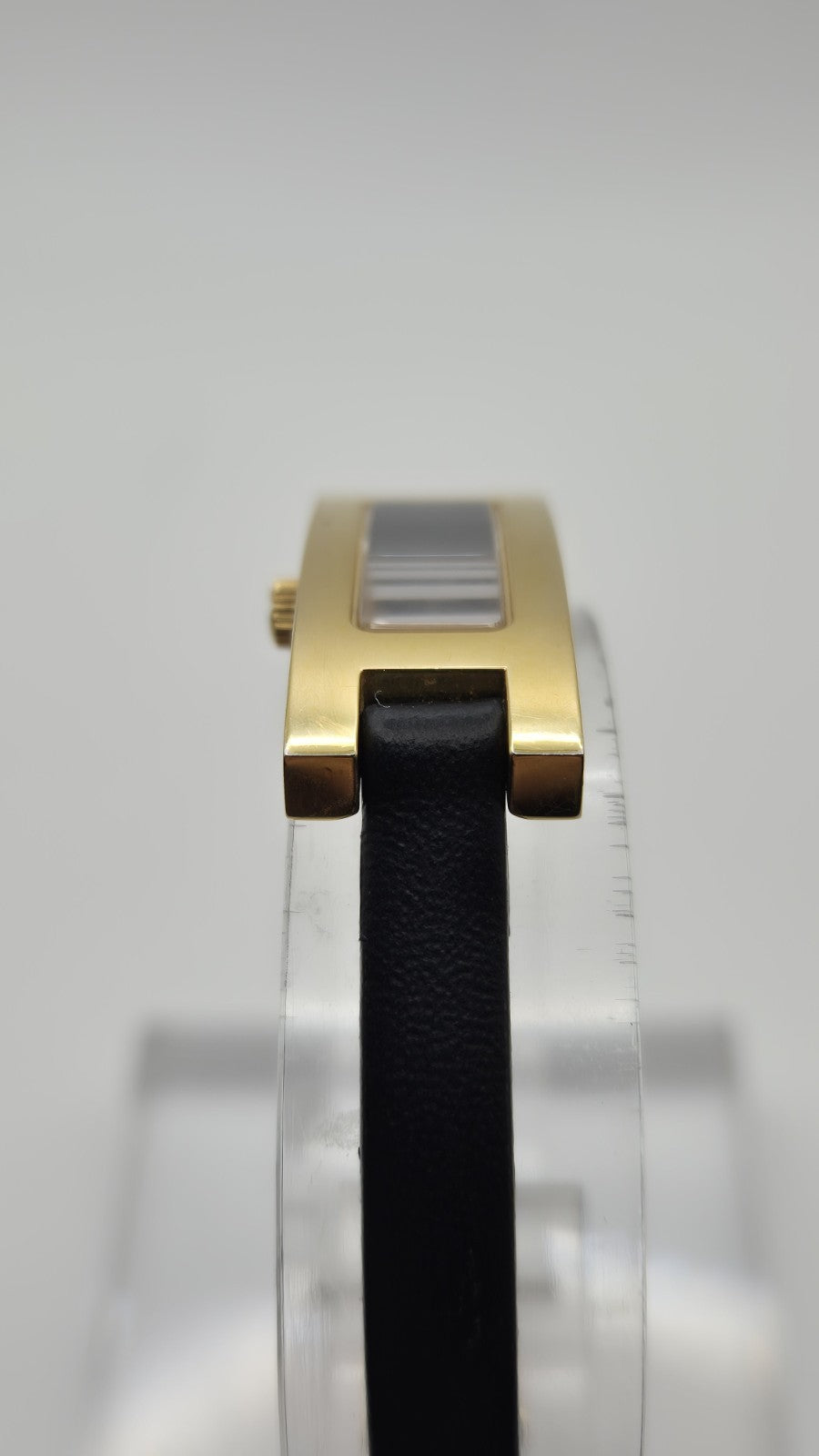 Gucci 3900L Gold Black Qz Women's Watch Vintage Used Working6