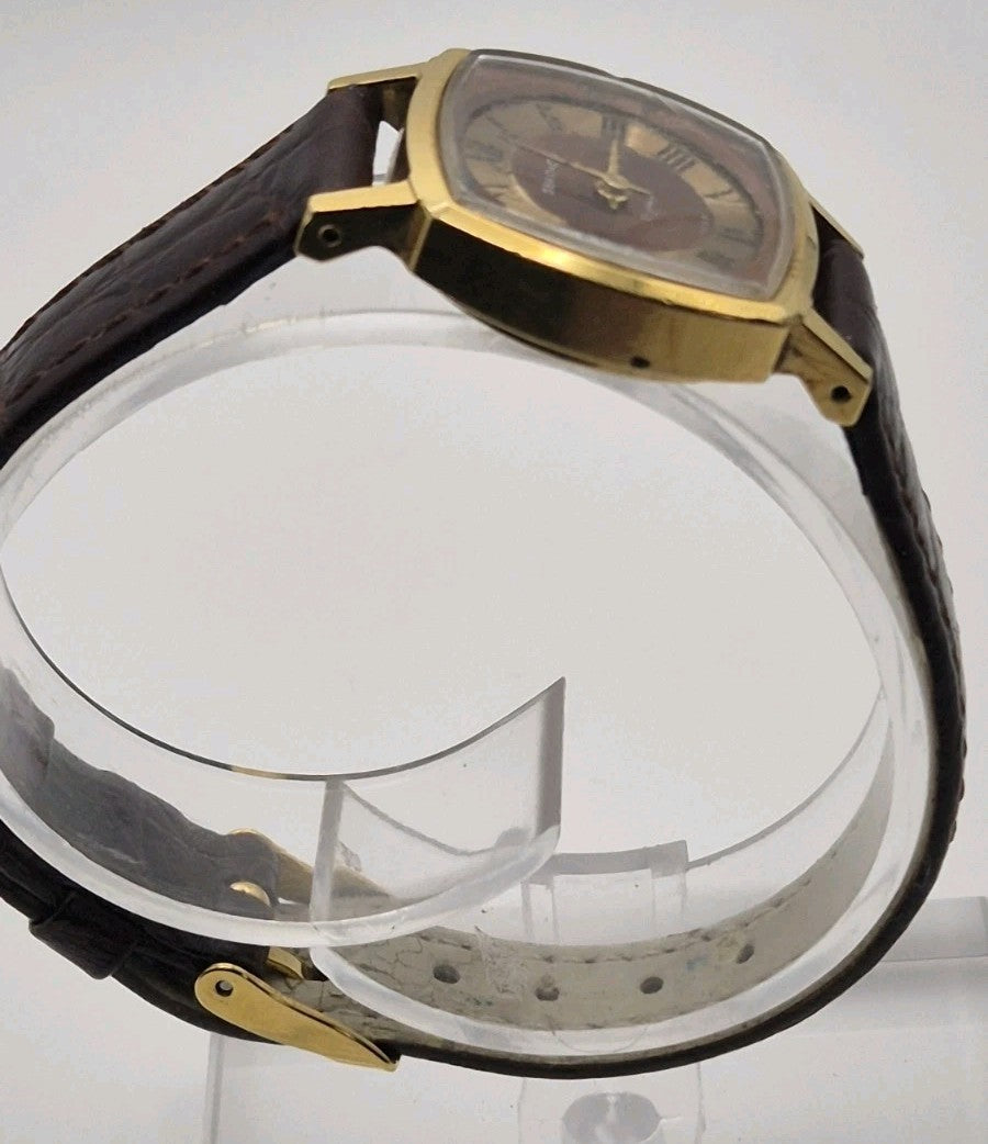 vintage Soviet-era Sekonda 17 Jewels ladies' mechanical wristwatch3