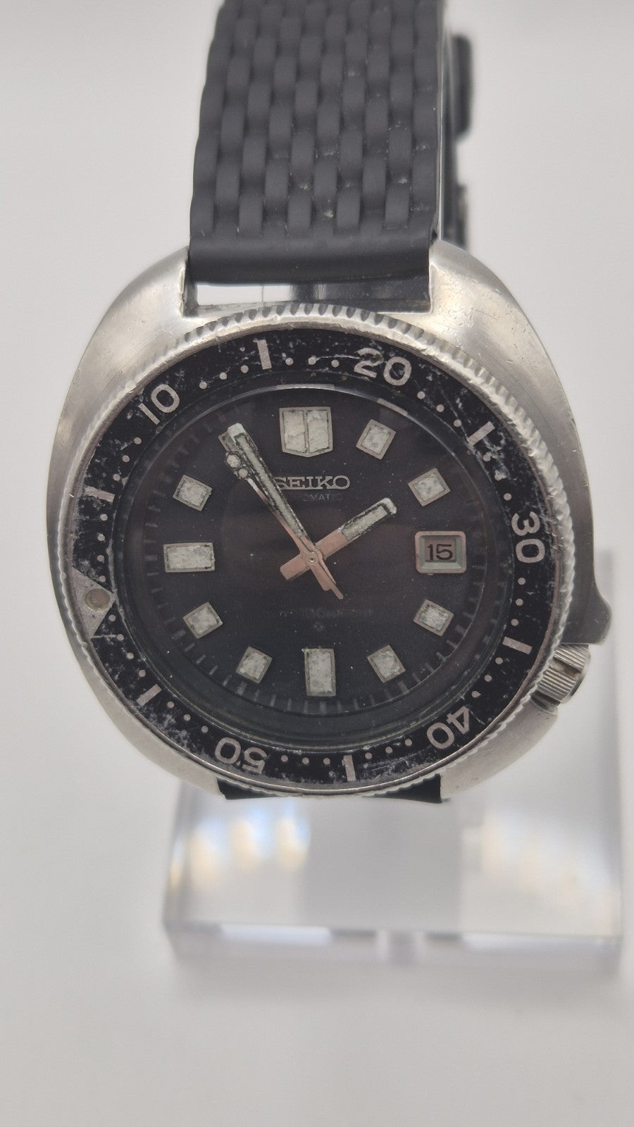 Seiko 6105  8110 'Willard' Diver Watch Vintage with waffle strap1