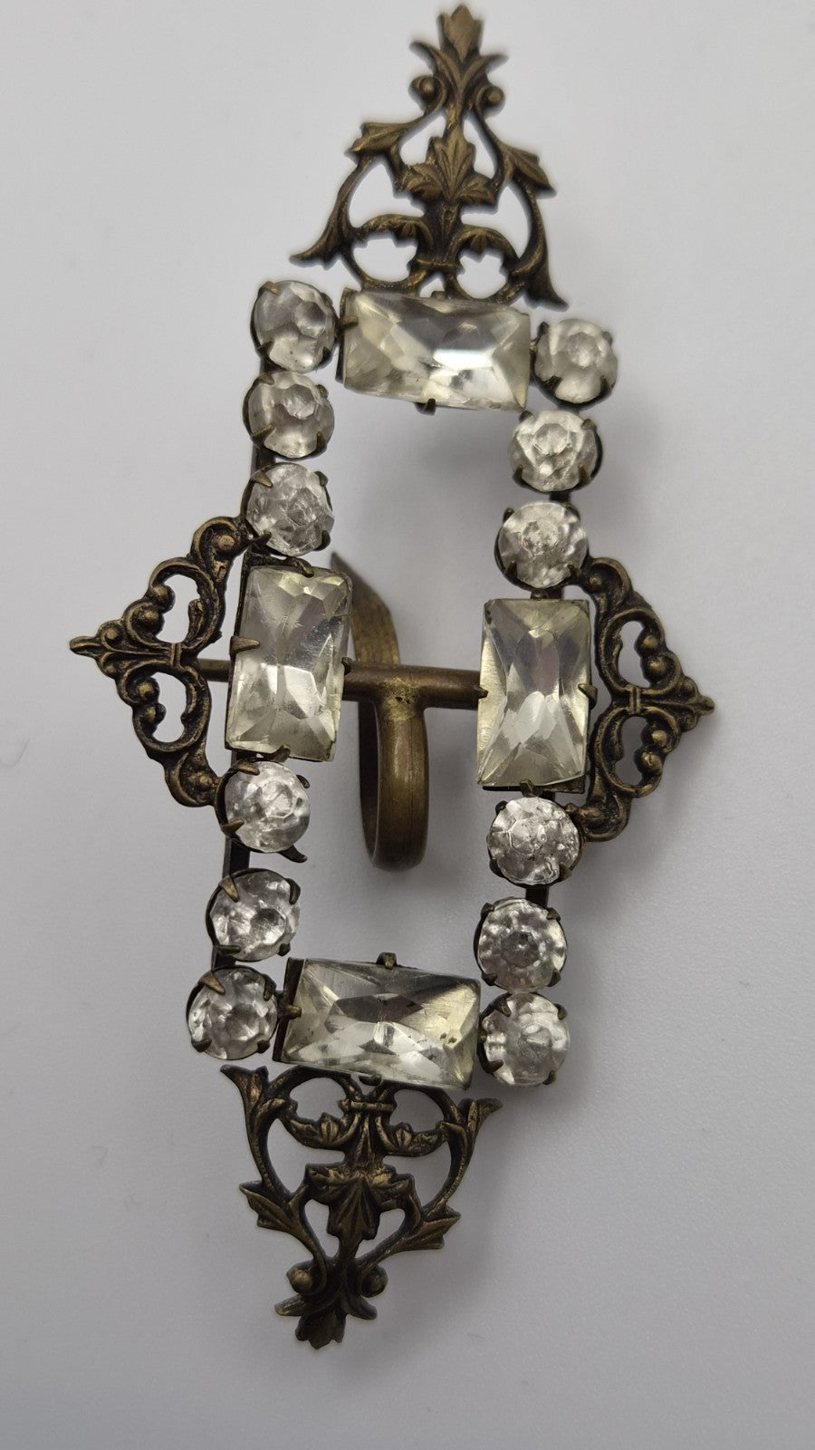 Vintage Ladies Brooch0