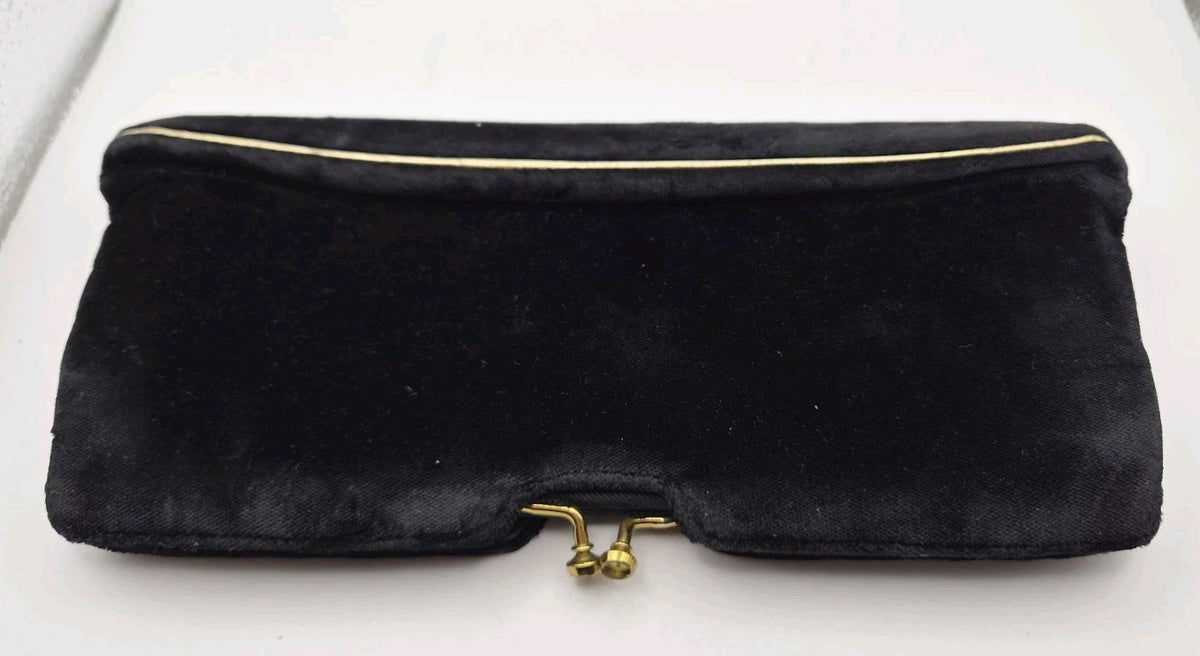 Vintage velvet kiss-lock clutch purse1