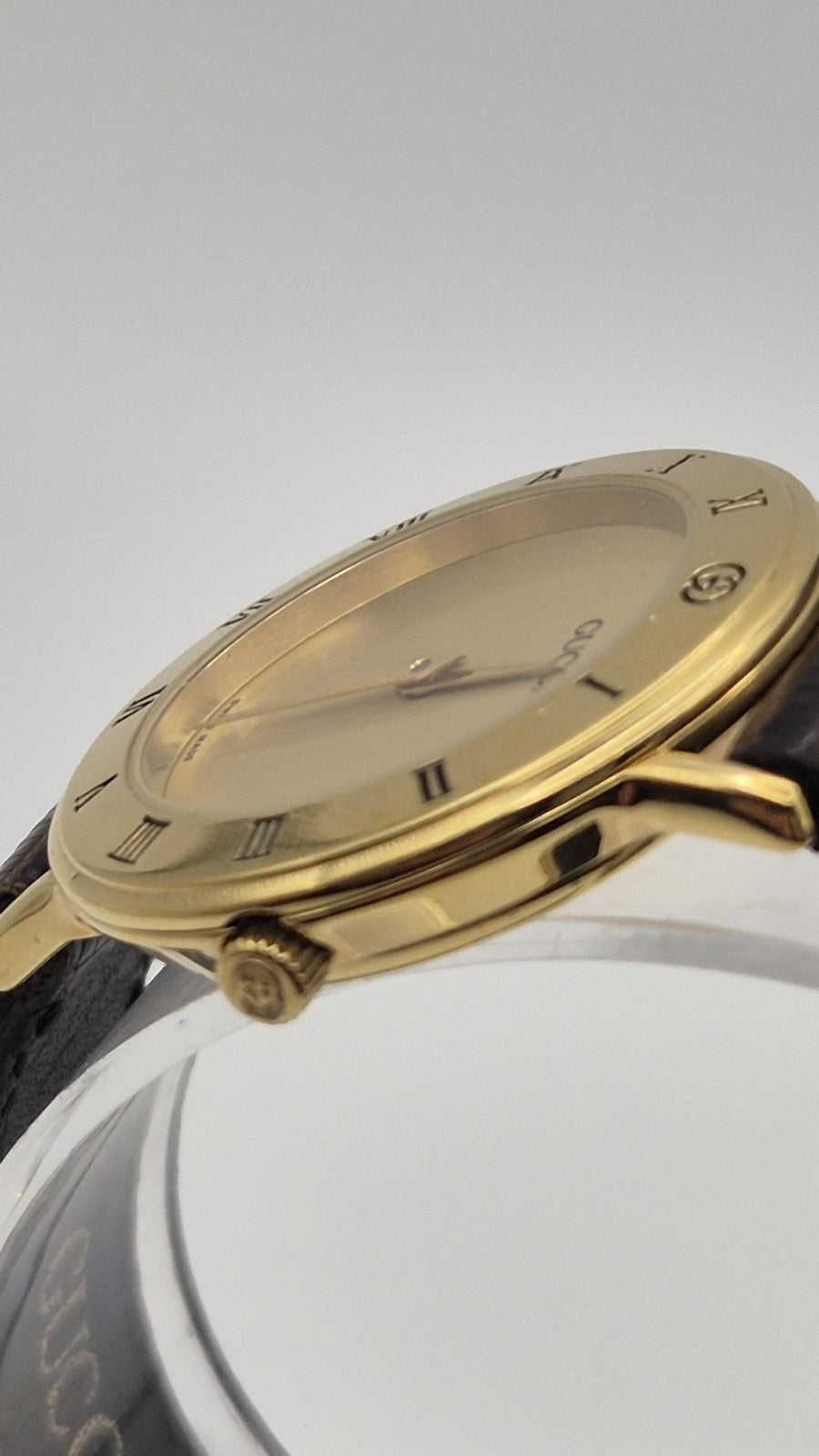 GucciGold 3000.2.L A new strap and a new battery7