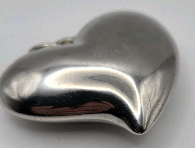 Vintage Silver Puffy Heart Charm Pendant1