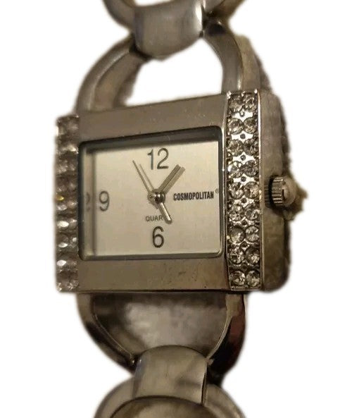 Ladies Cosmopolitan Quartz Watch Stylish Crystal Chrome Bangle Watch2