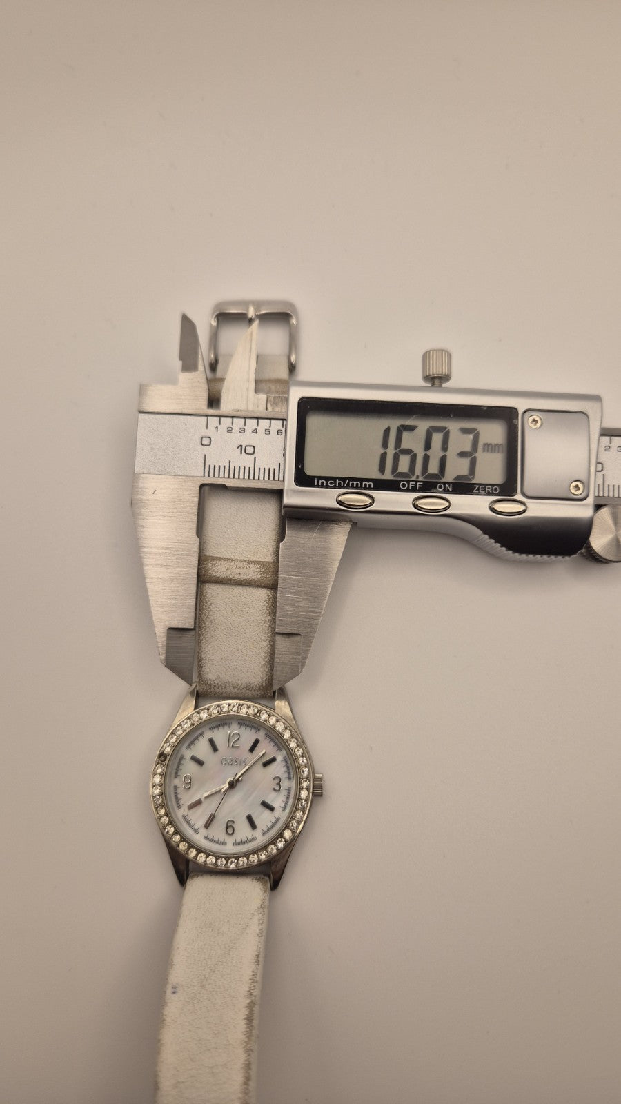 Oasis women's quartz watch7
