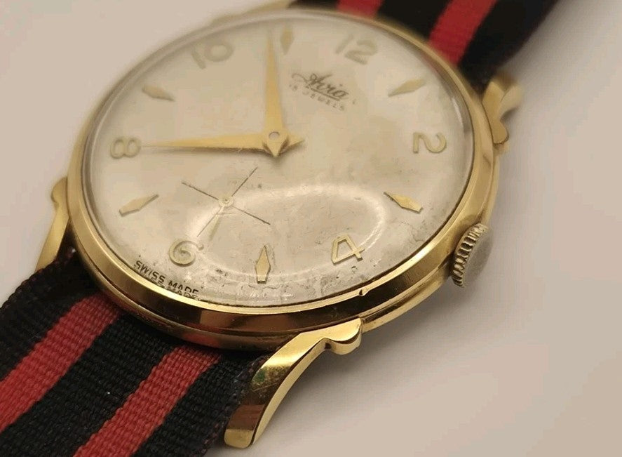 Avia 15 Jewels Vintage Swiss HandWind Small Seconds – Working4