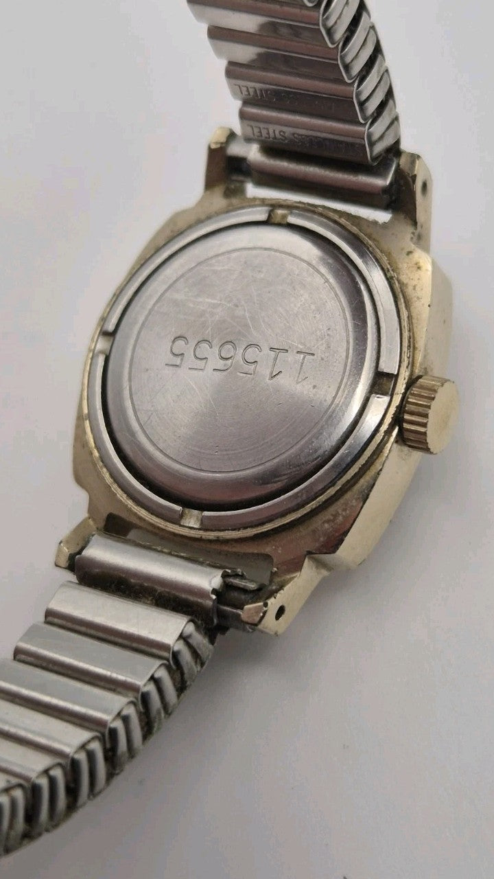 vintage Soviet-era Sekonda 17 Jewels ladies' mechanical wristwatch13