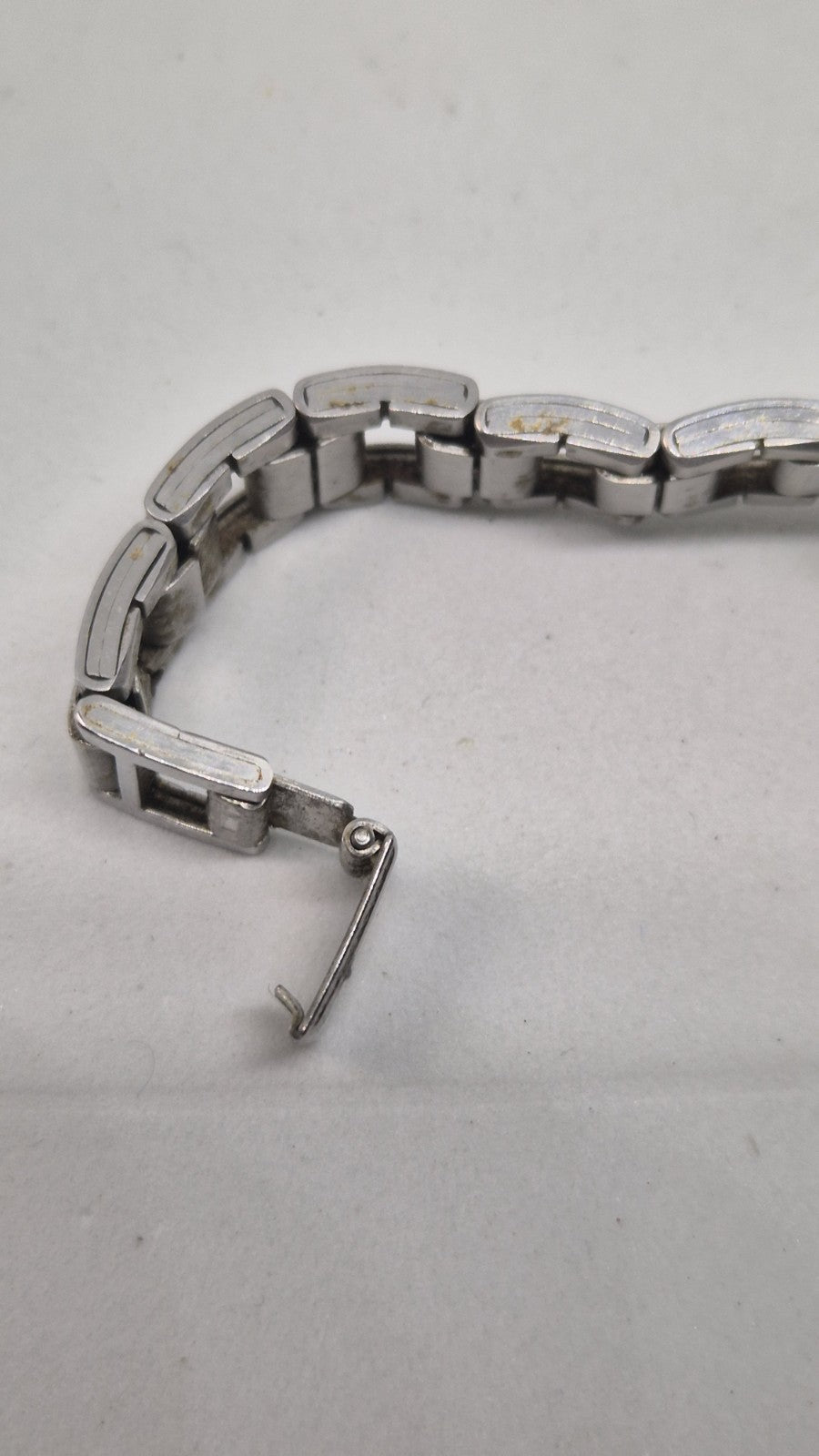 Hana Quartz ladies' watch with a silvercoloured bracelet11