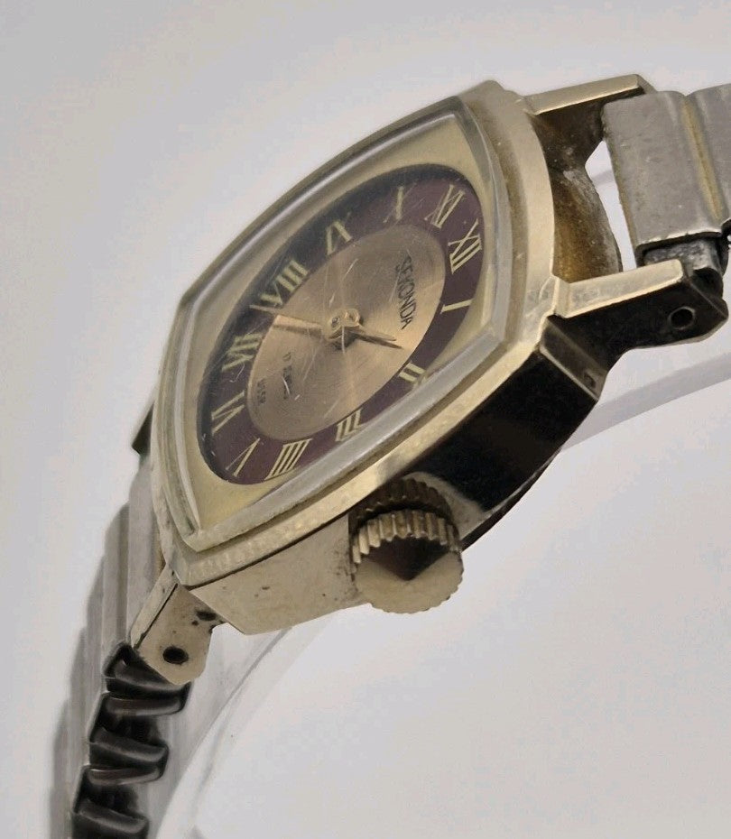 vintage Soviet-era Sekonda 17 Jewels ladies' mechanical wristwatch8