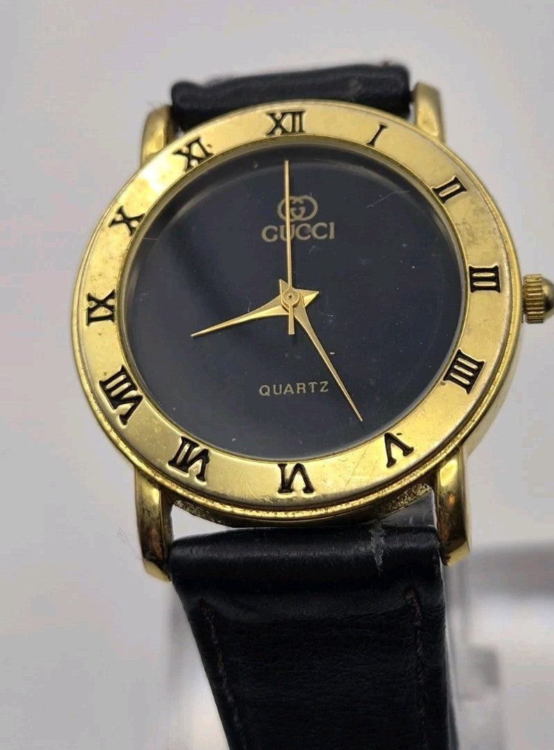 vintage Gucci 2035  21 gold plated quartz watch0