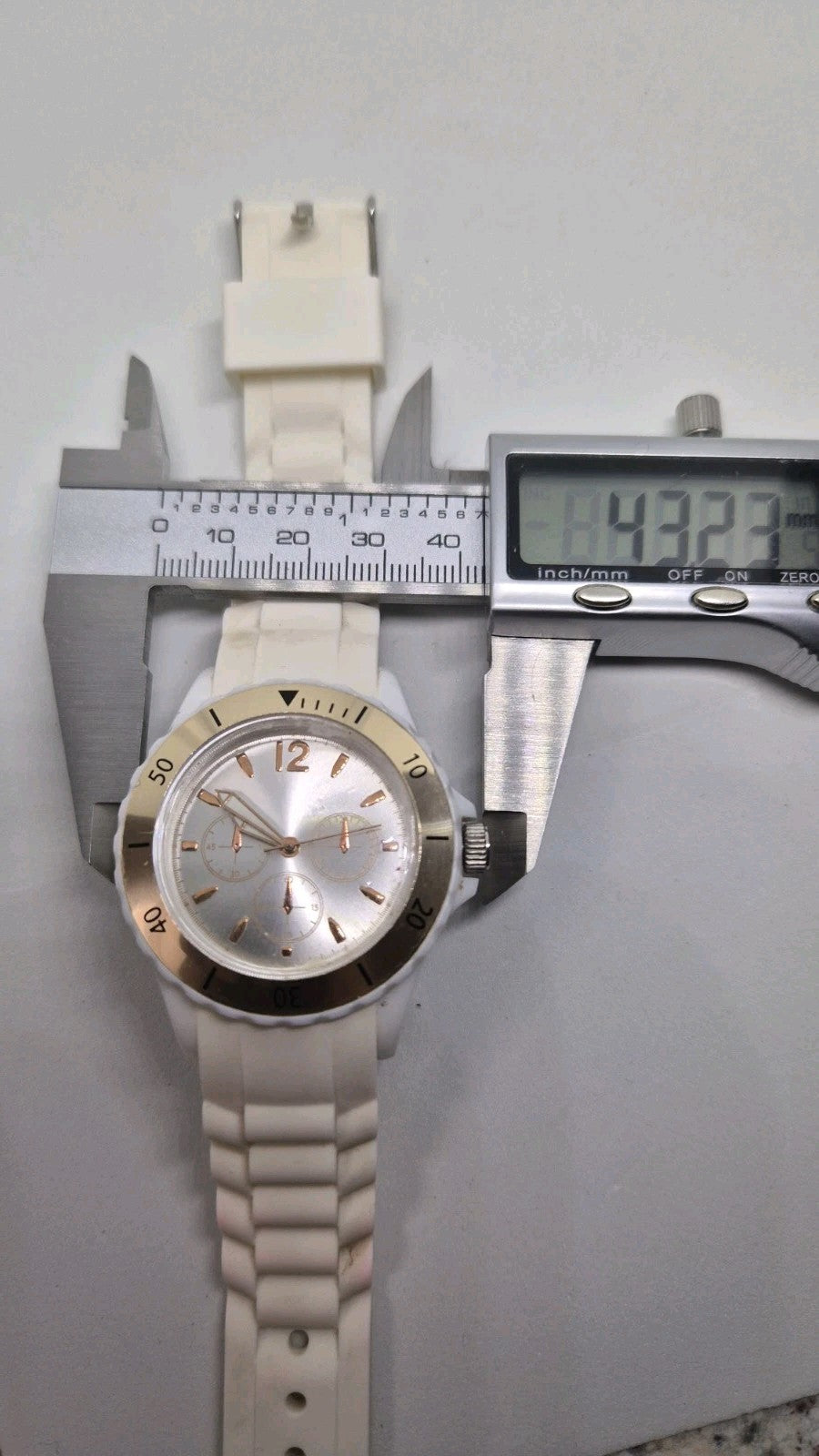 White and rose gold tone, plastic, quartz wrist watch13